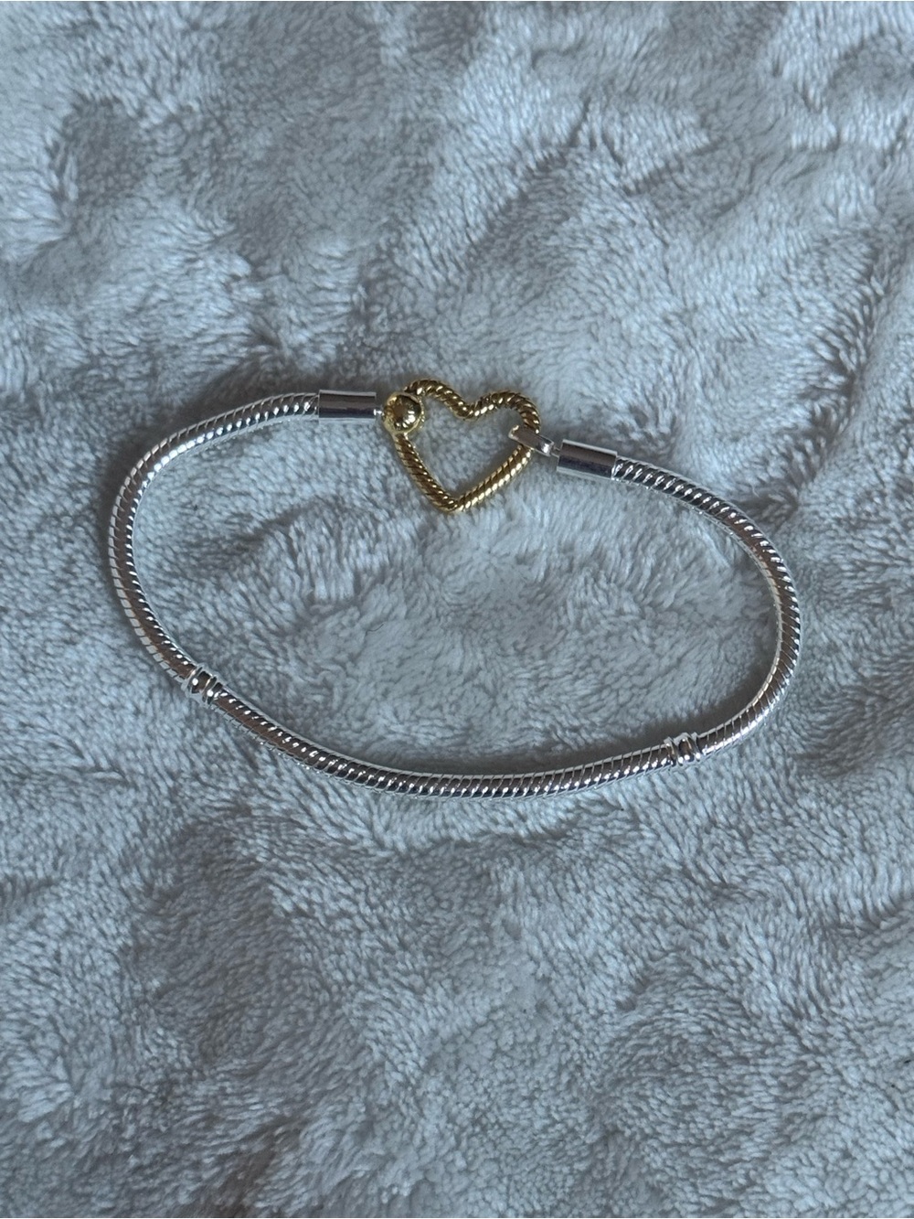 Pandora gold heart clasp snake bracelet